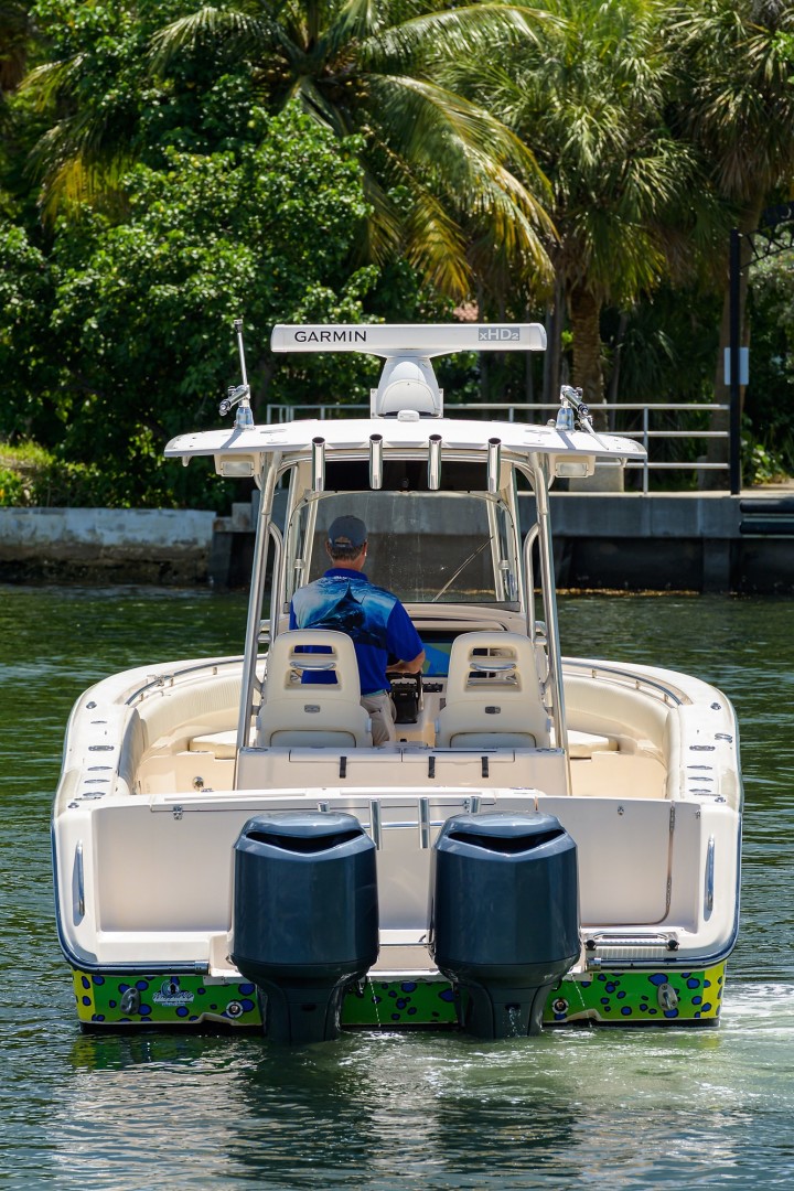 Grady-White 30 - Exterior Profile