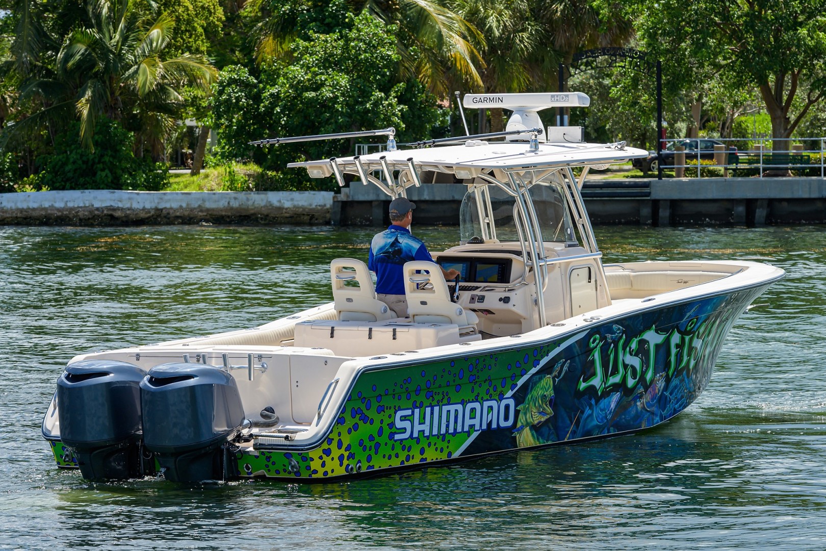 Grady-White 30 - Exterior Profile