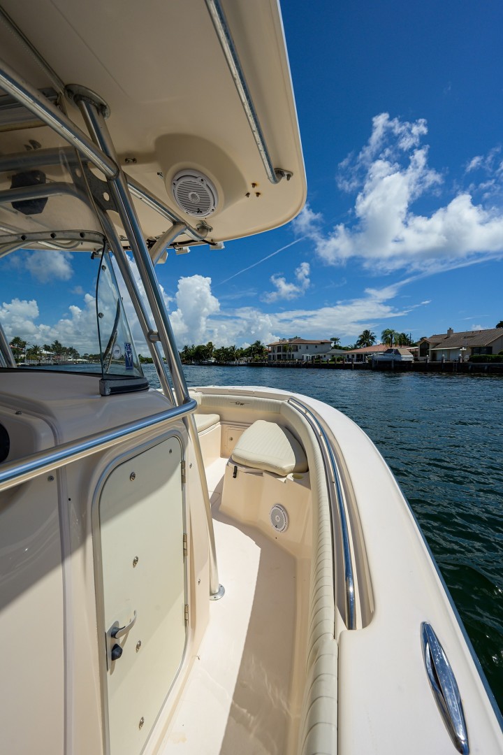 Grady-White 30 - Bow