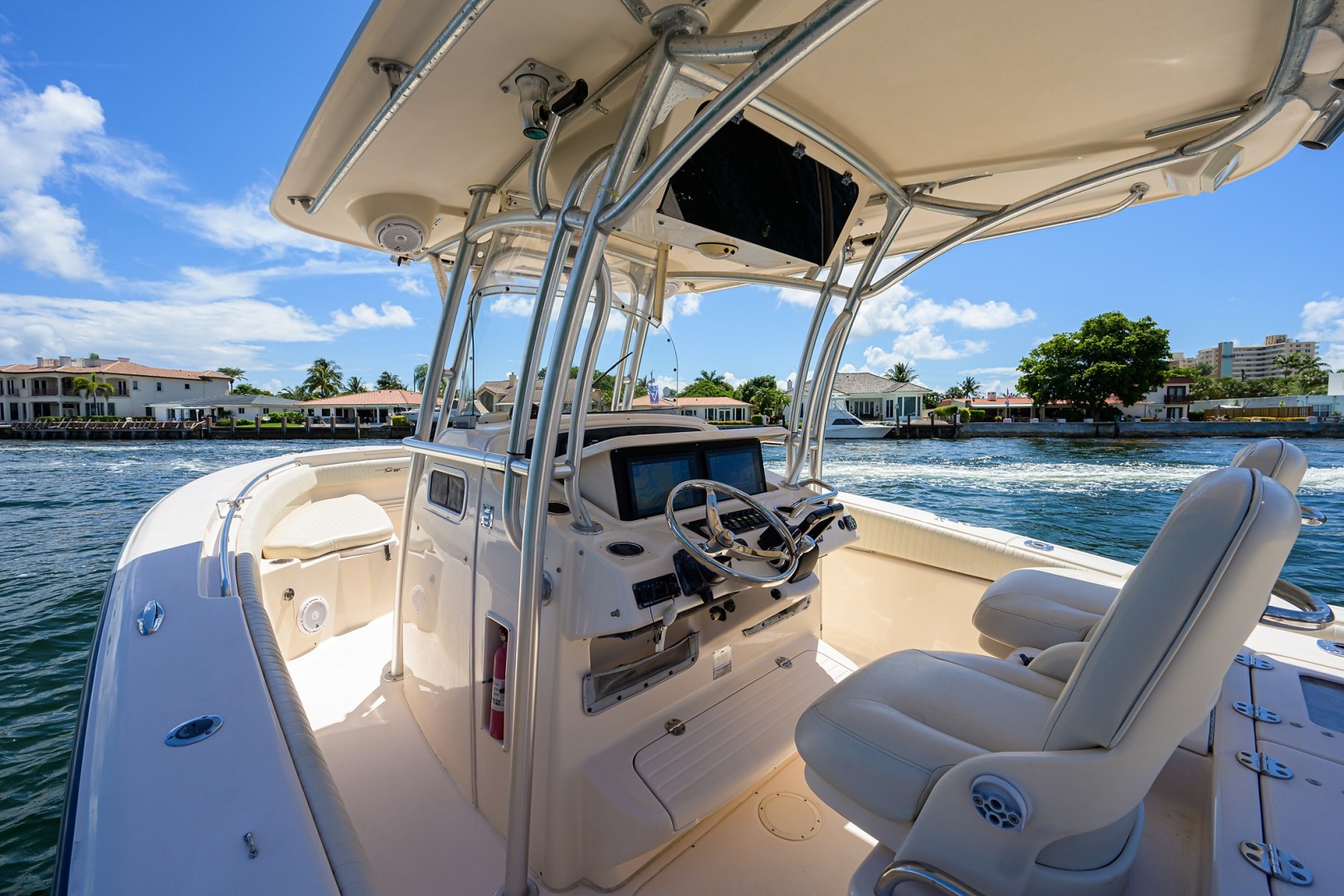 Grady-White 30 - Helm