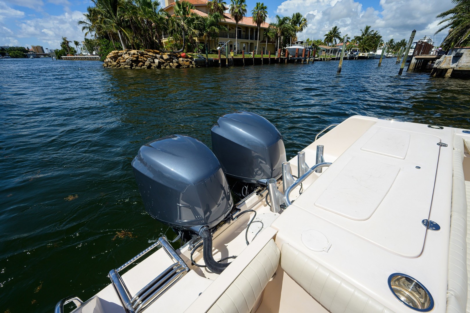 Grady-White 30 - Engines