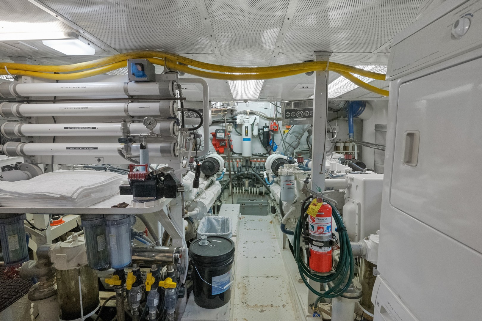 Broward 102 - Andiamo - Engine Room