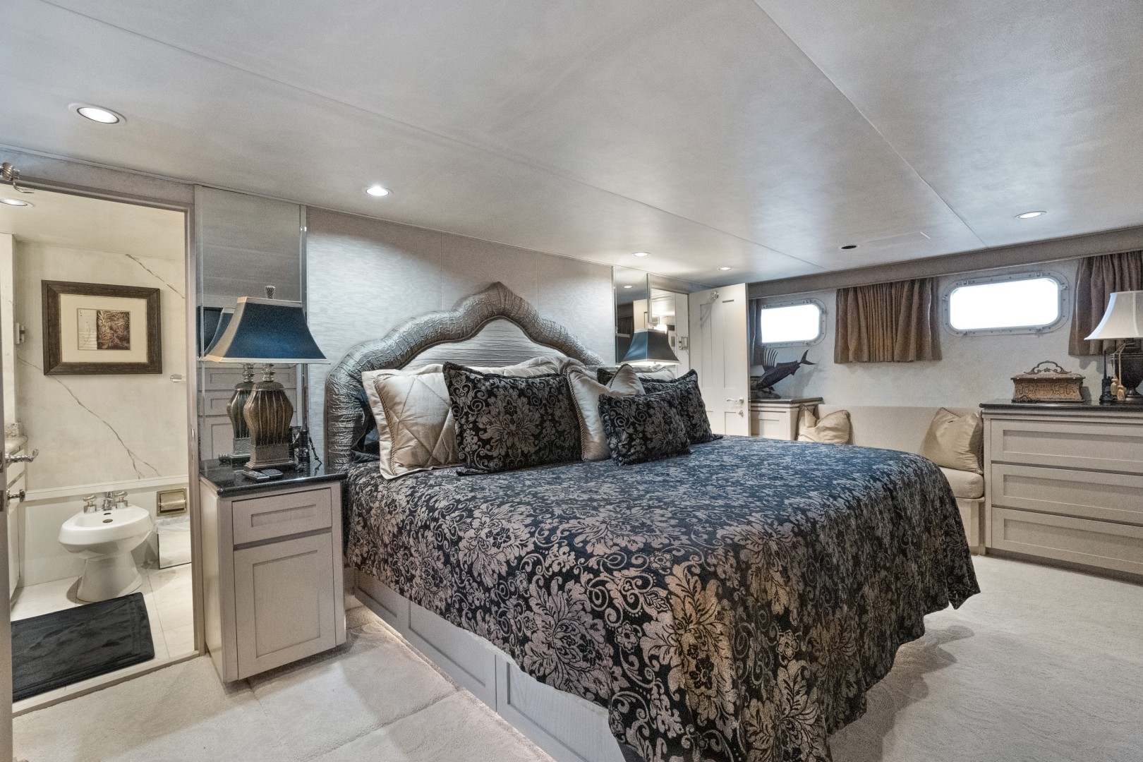Broward 102 - Andiamo- Master Stateroom