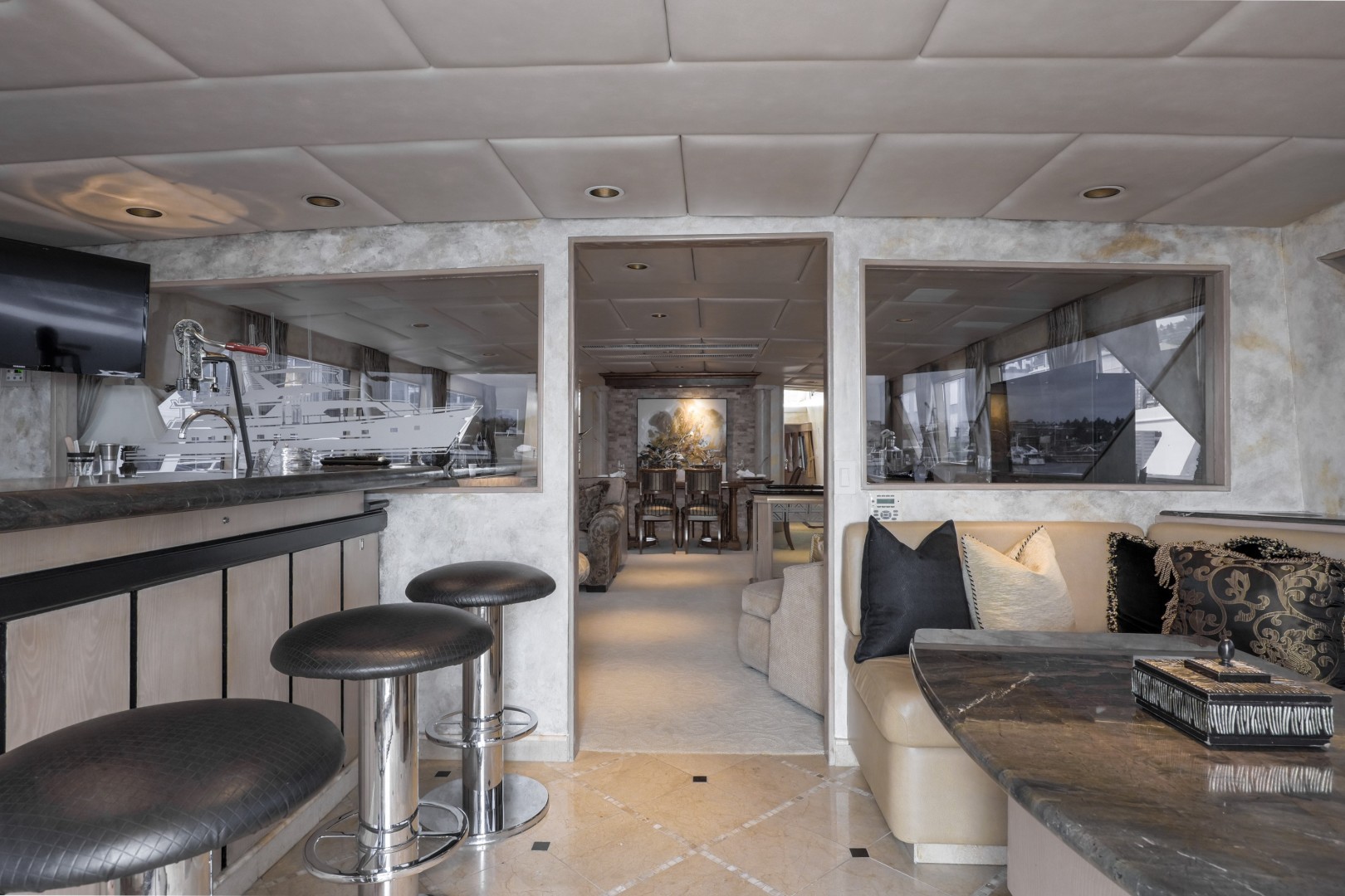 Broward 102 - Andiamo - Aft Lounge