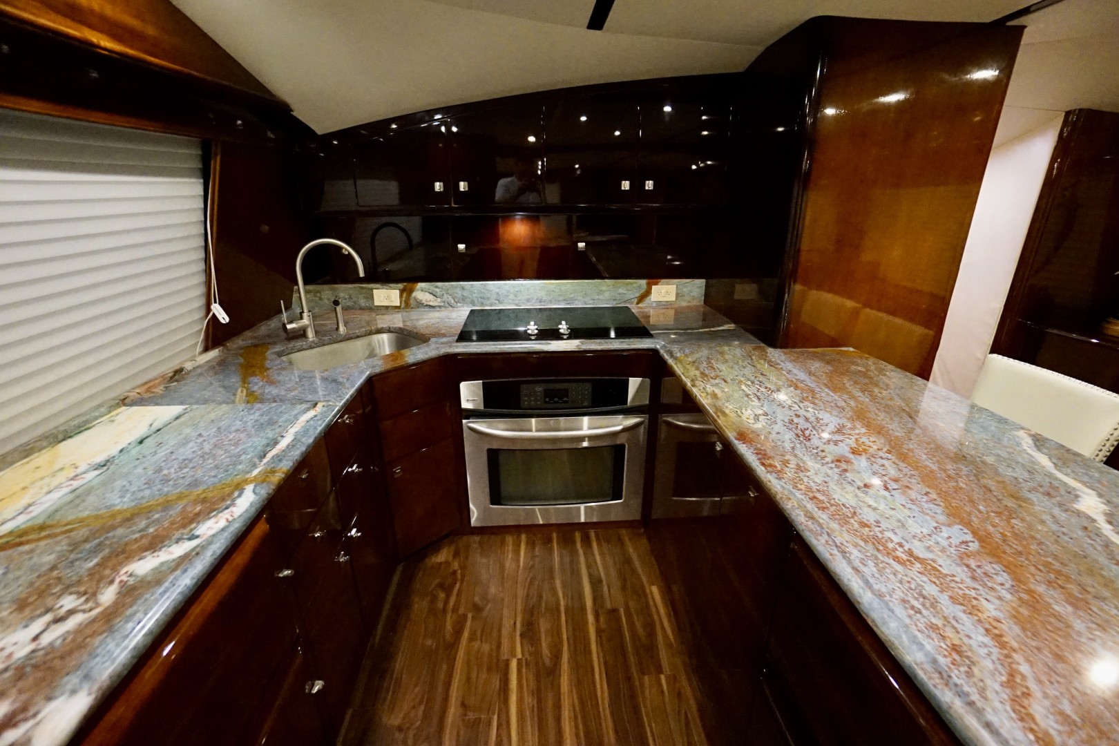 Ocean 73 - Sandra C - Galley