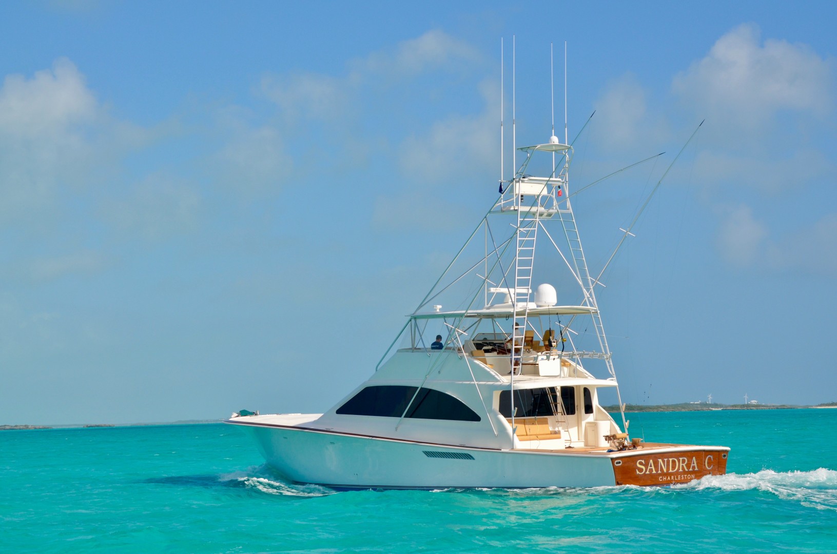 Ocean 73 - Sandra C - Exterior Profile
