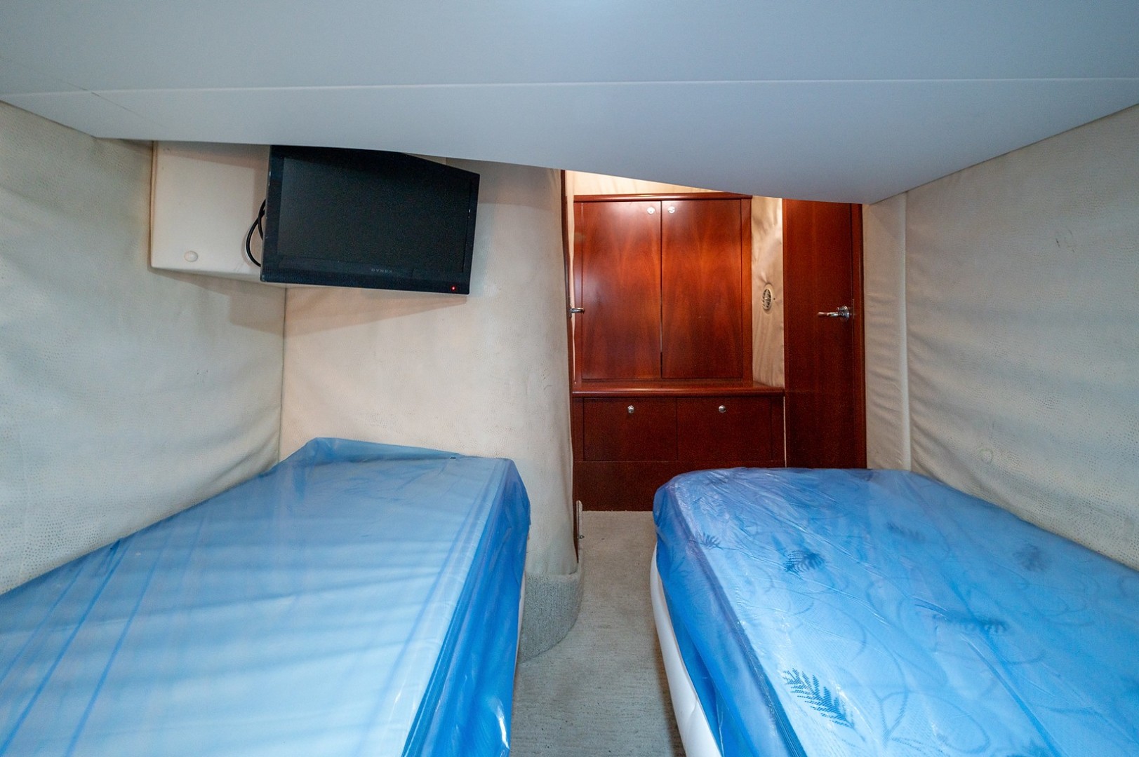Chris-Craft 43 - Miss Mattie - Guest Stateroom