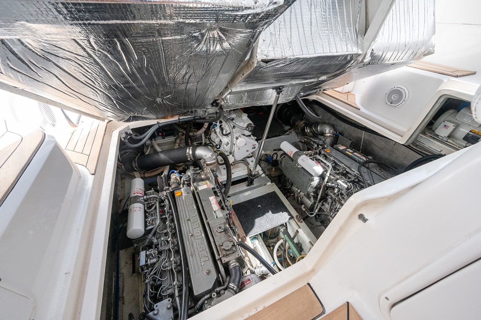 Chris-Craft 43 - Miss Mattie - Engine Room