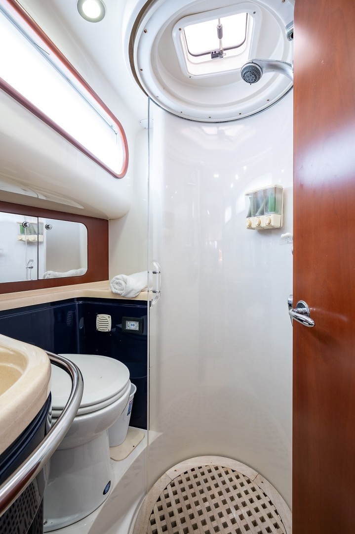 Chris-Craft 43 - Miss Mattie -Master Head