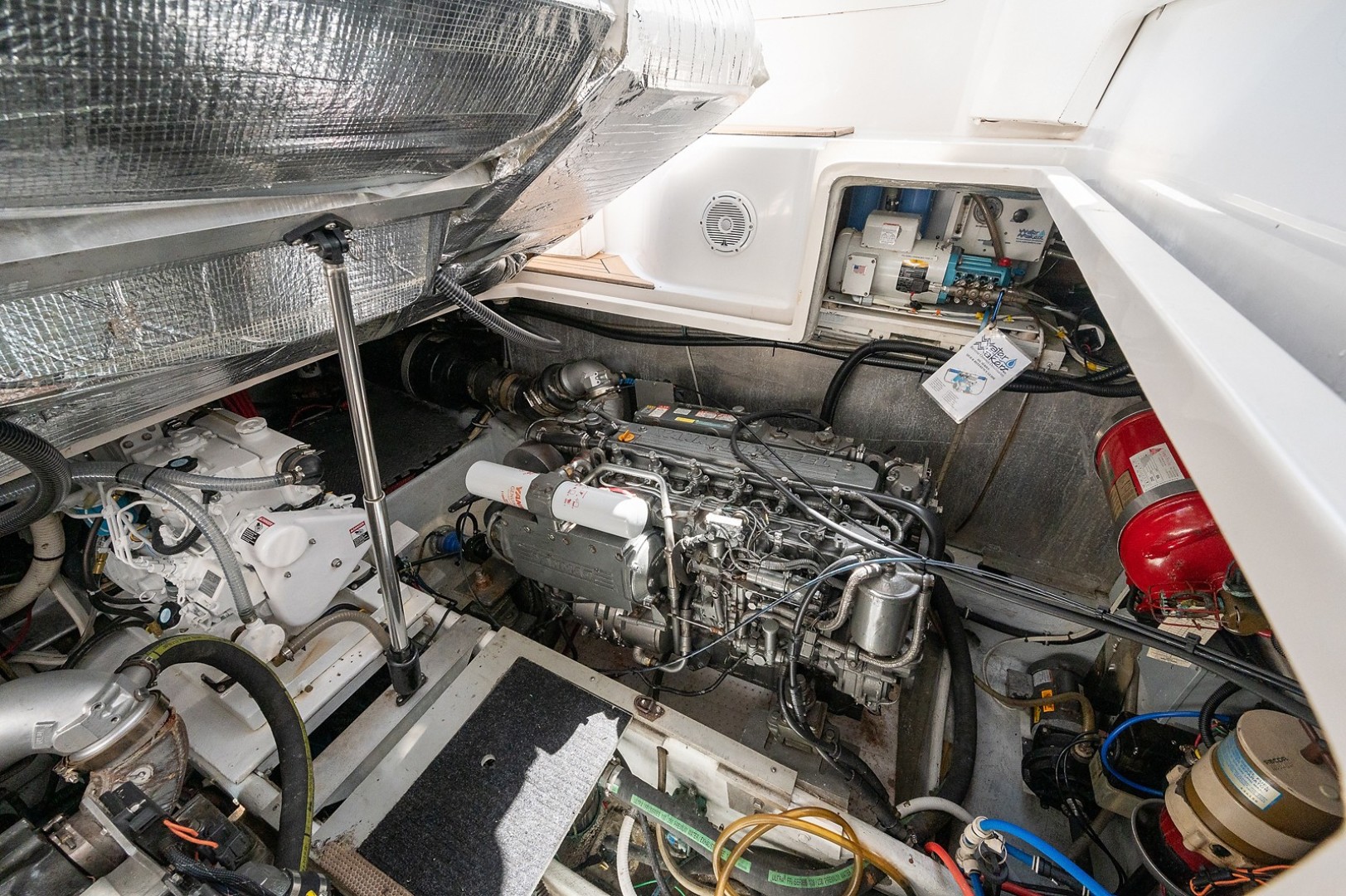 Chris-Craft 43 - Miss Mattie - Engine Room