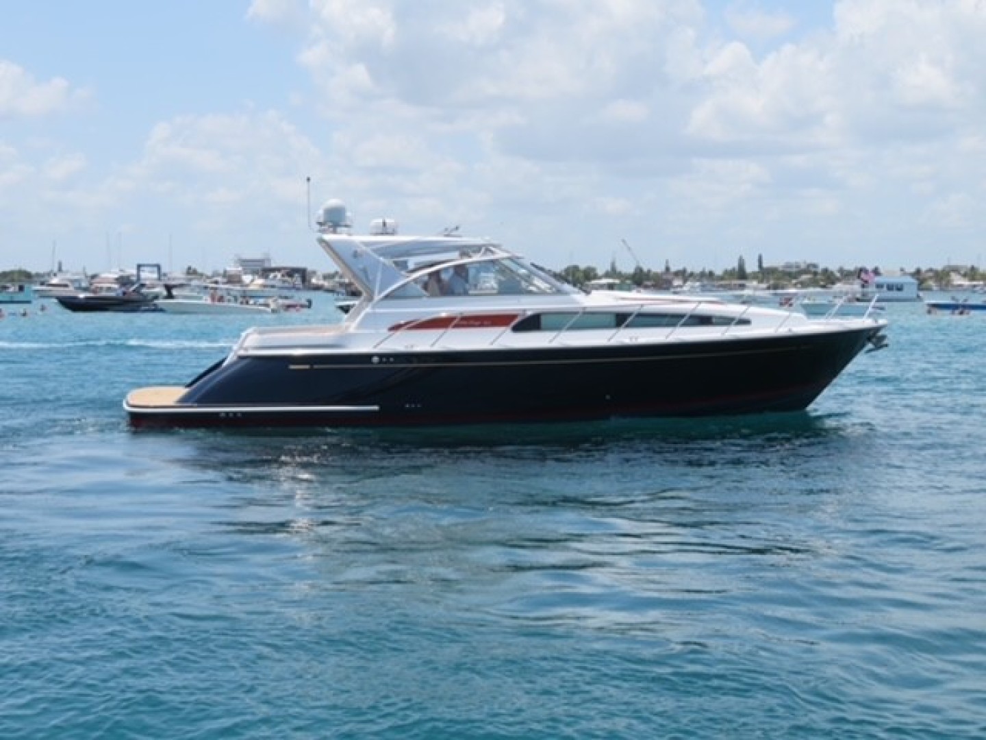 Chris-Craft 43 - Miss Mattie - Exterior