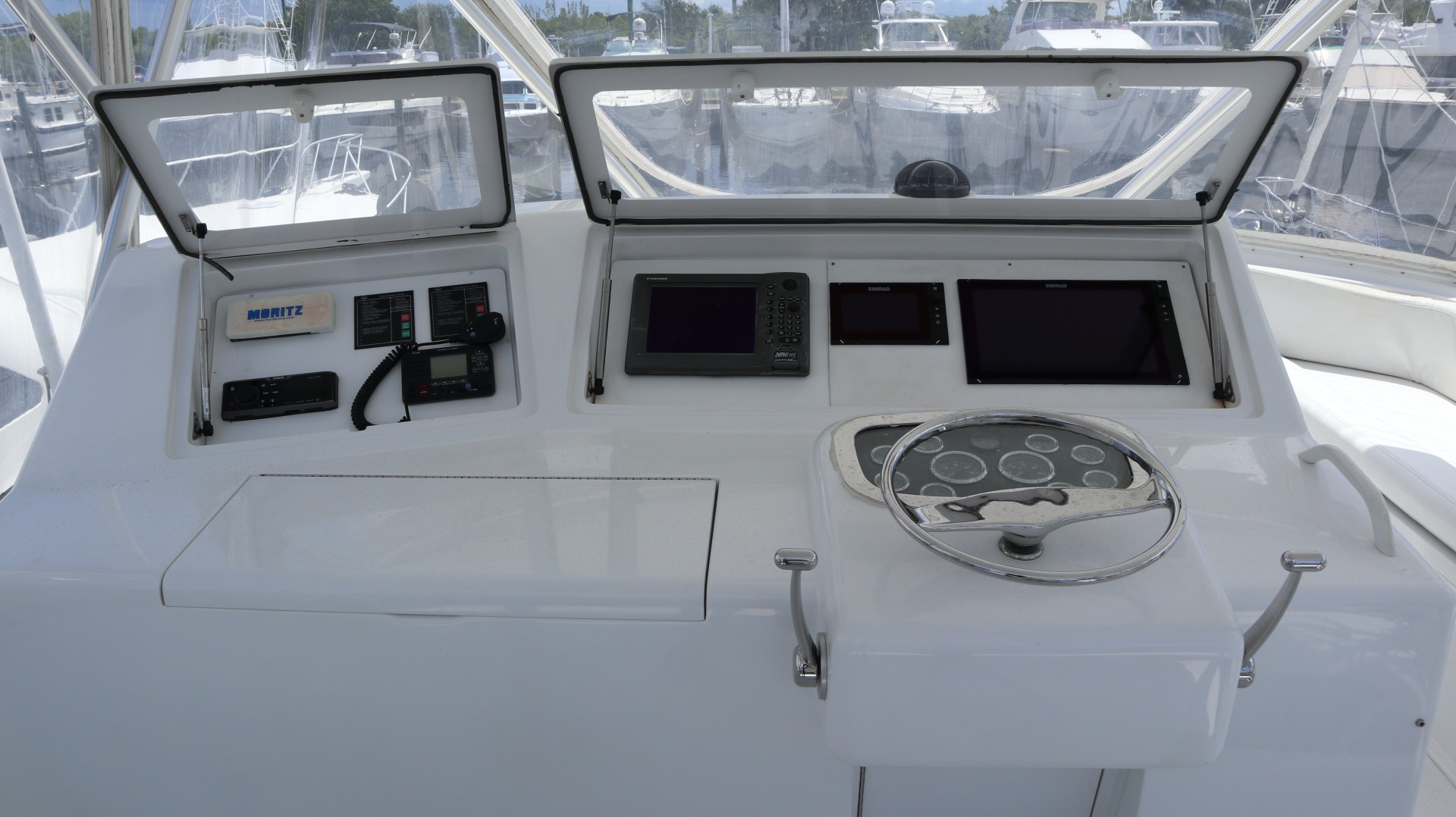 Viking 45 - Bambina - Helm Electronics