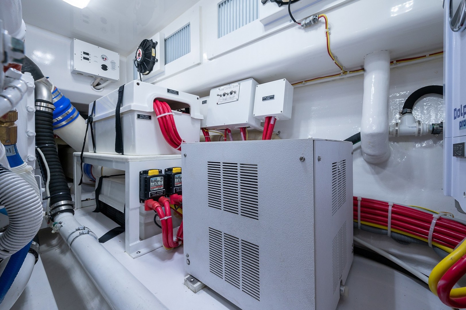 Viking 44 - Darlin Marlin - Engine Room