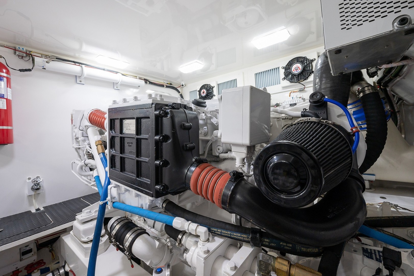 Viking 44 - Darlin Marlin - Engine Room