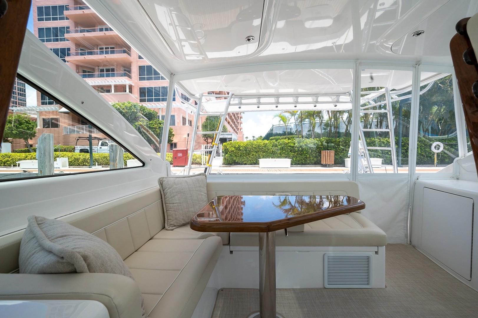 Viking 44 - Darlin Marlin - bridgedeck