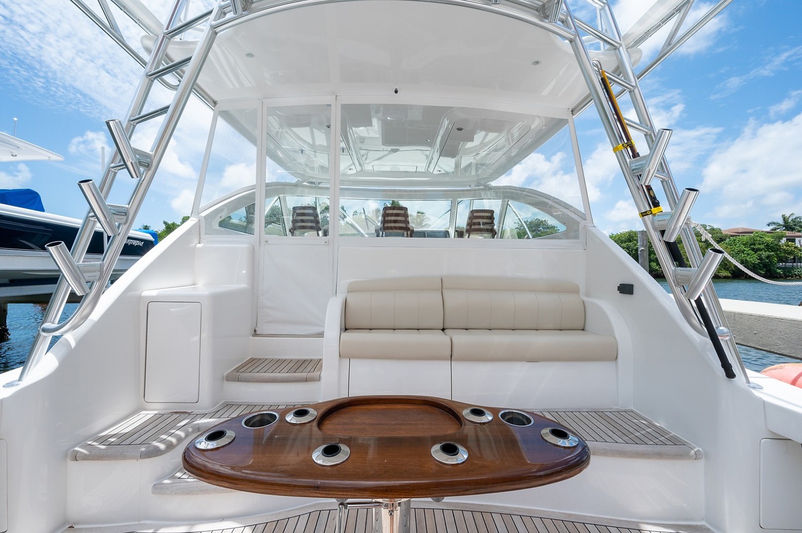 Viking 44 - Darlin Marlin - Cockpit