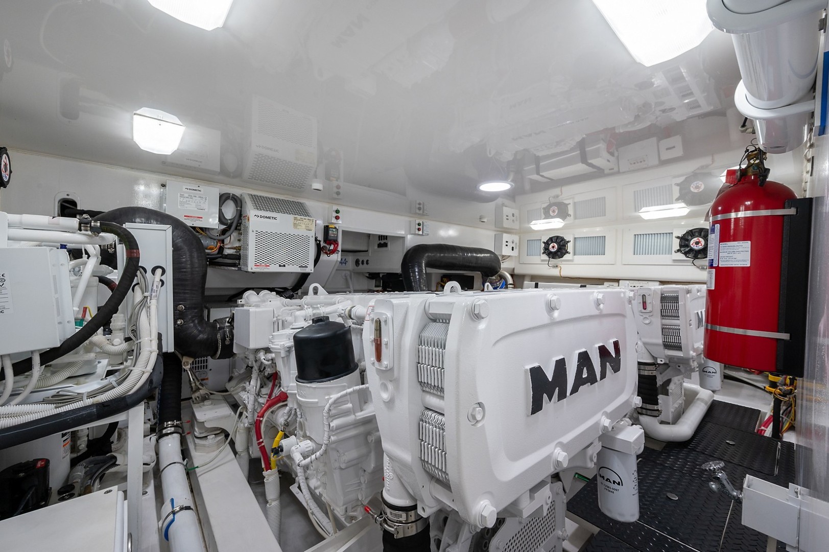Viking 44 - Darlin Marlin - Engine Room