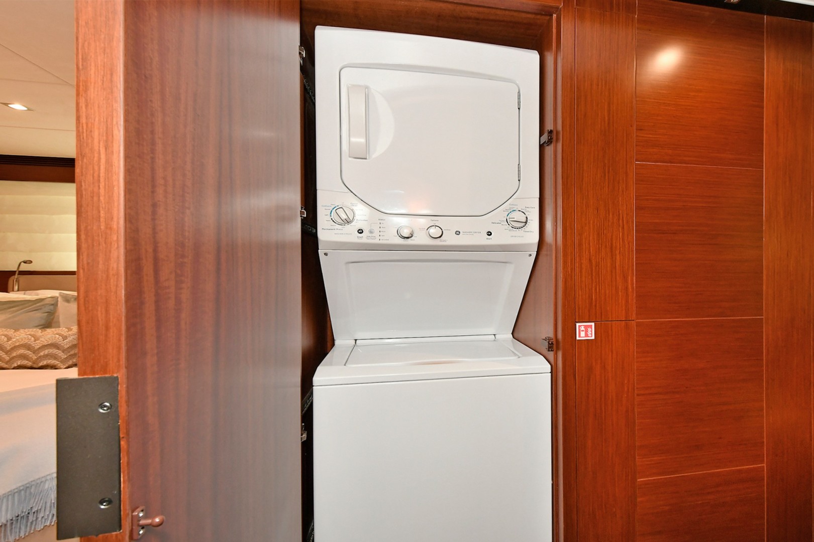 Horizon 110 - Neverland - Laundry