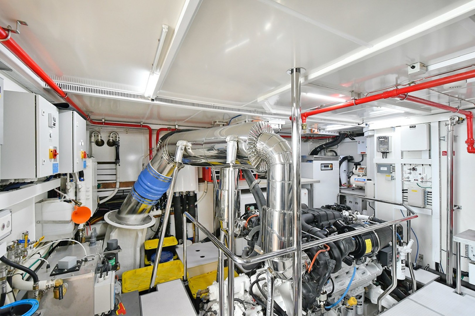 Horizon 110 - Neverland - engine room