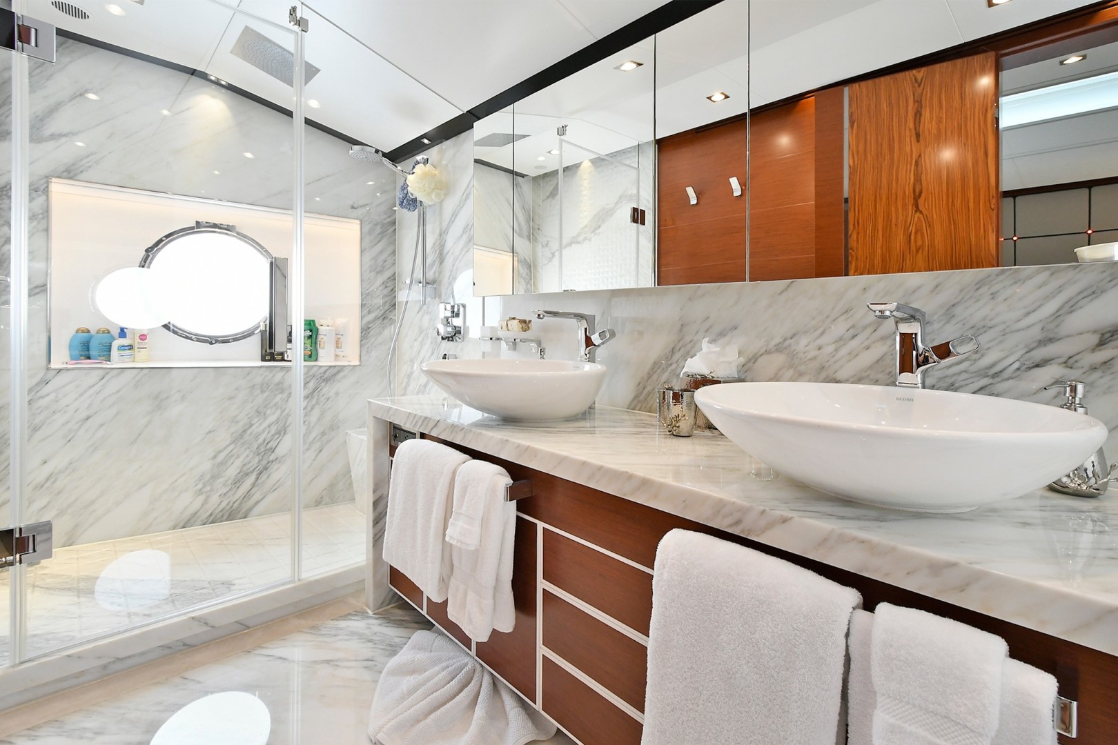 Horizon 110 - Neverland - Master bath