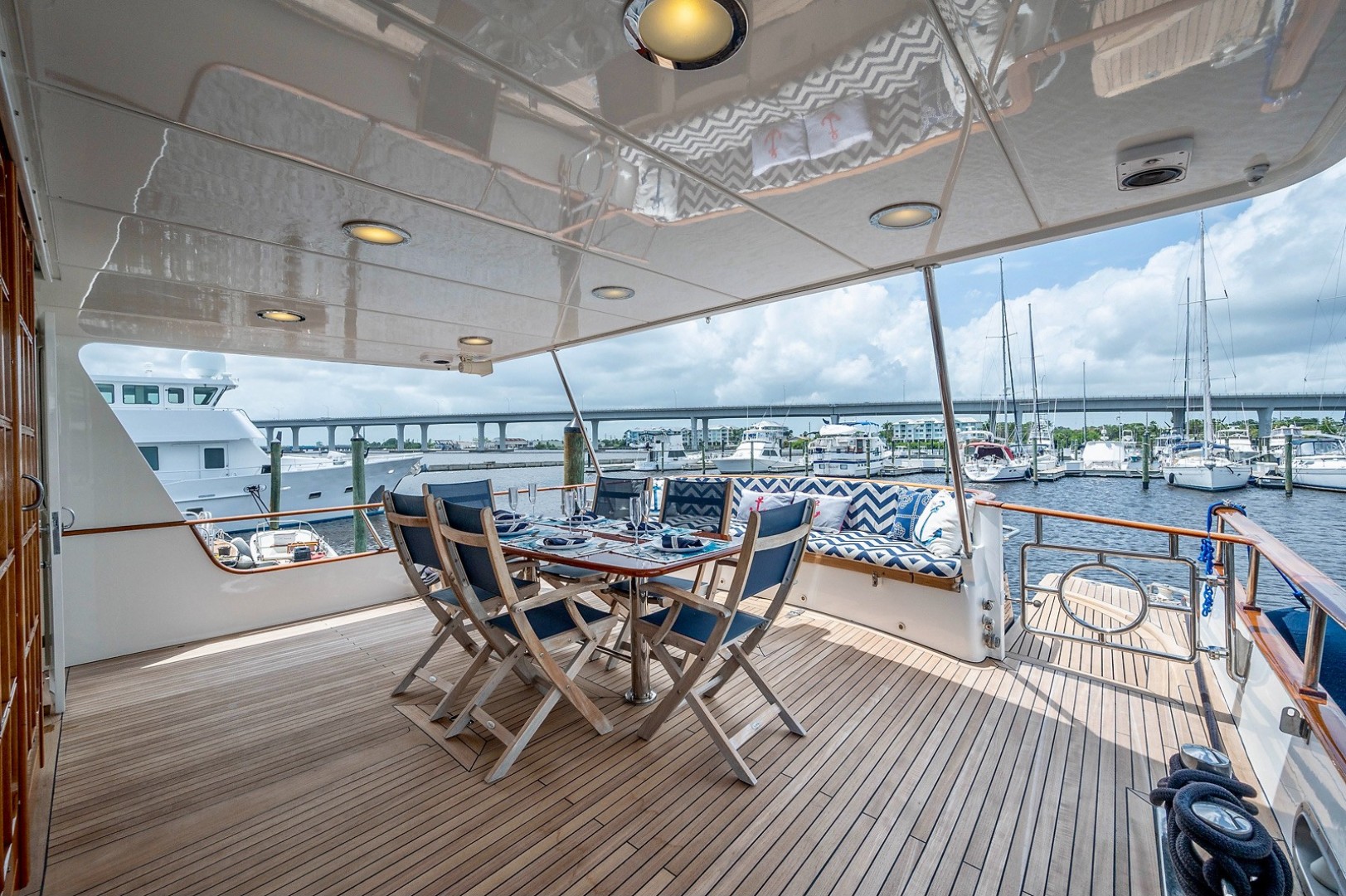 Jongert 78 - Fat Sheila - Aft Deck Lounge