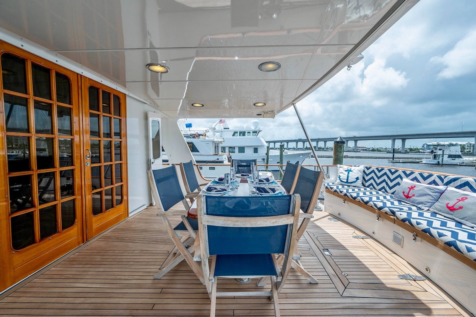 Jongert 78 - Fat Sheila - Aft Deck Lounge