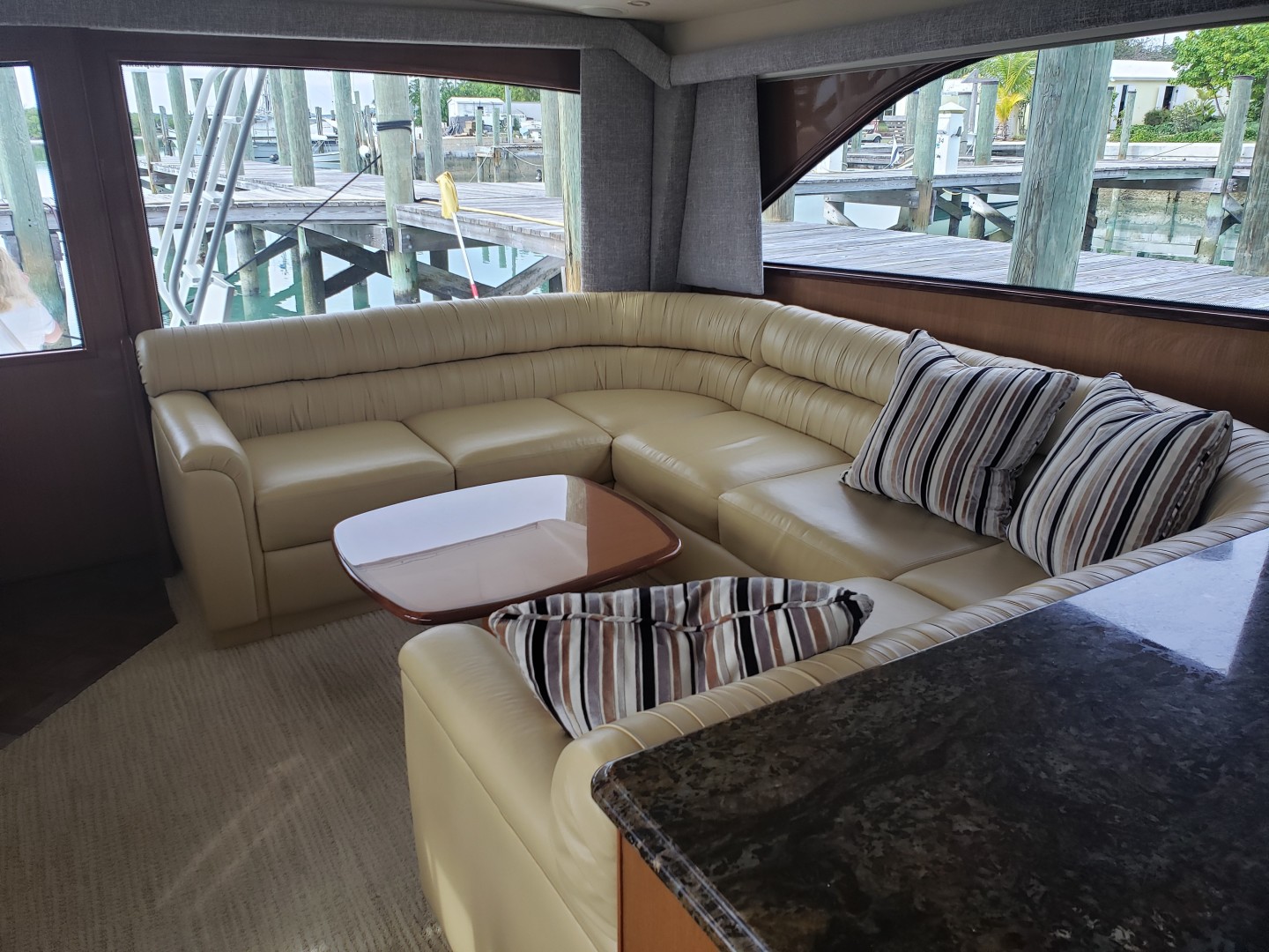 Viking 61 - King & I - Salon