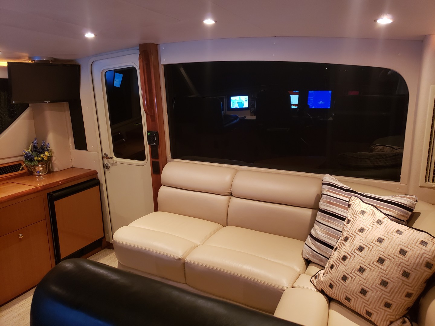 Viking 61 - King & I - Salon