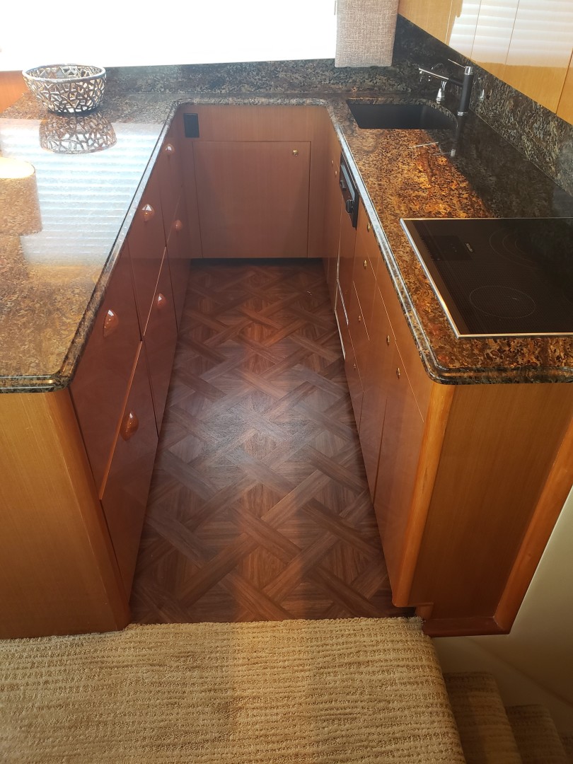 Viking 61 - King & I - Galley
