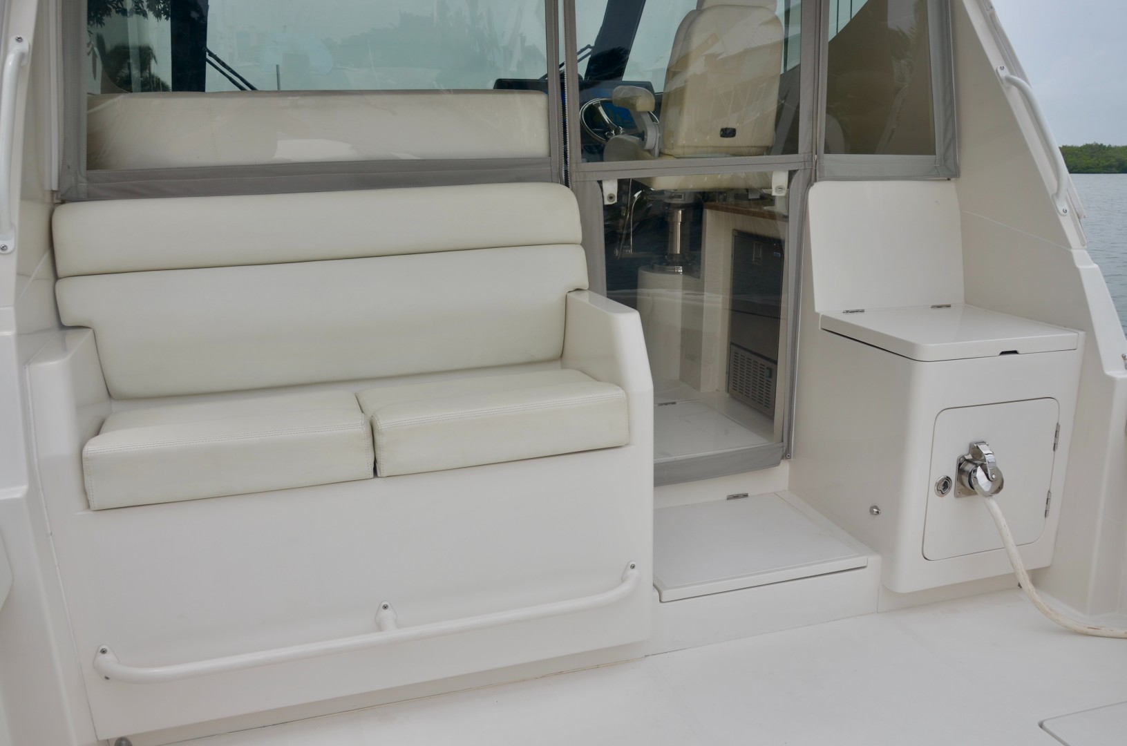 Jupiter 41- cockpit