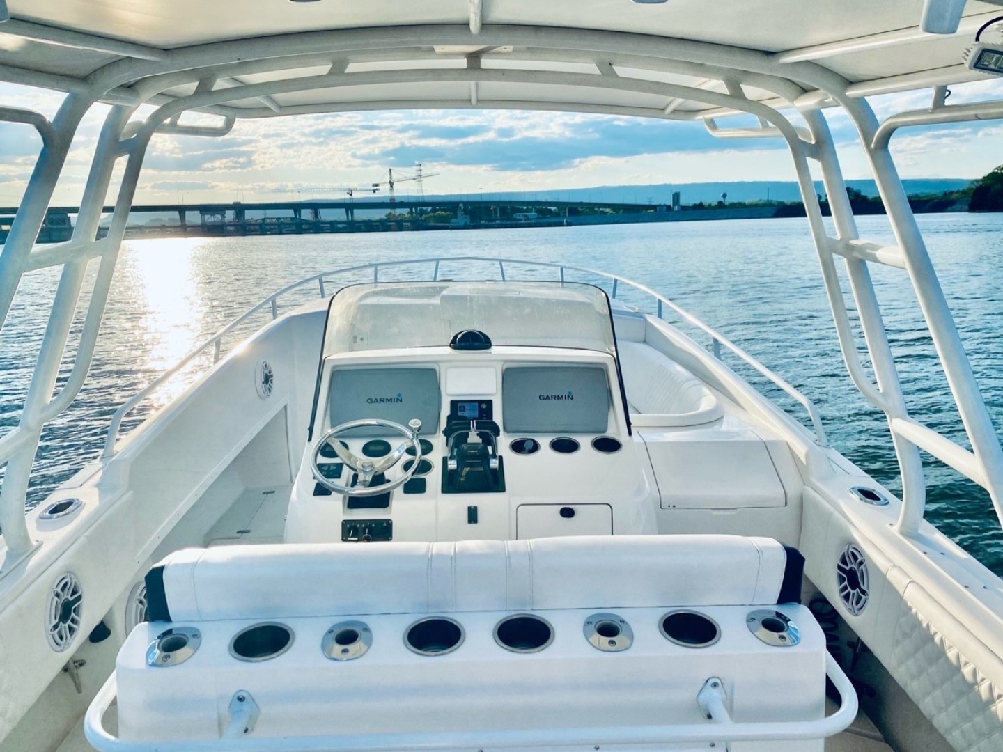 Intrepid 37