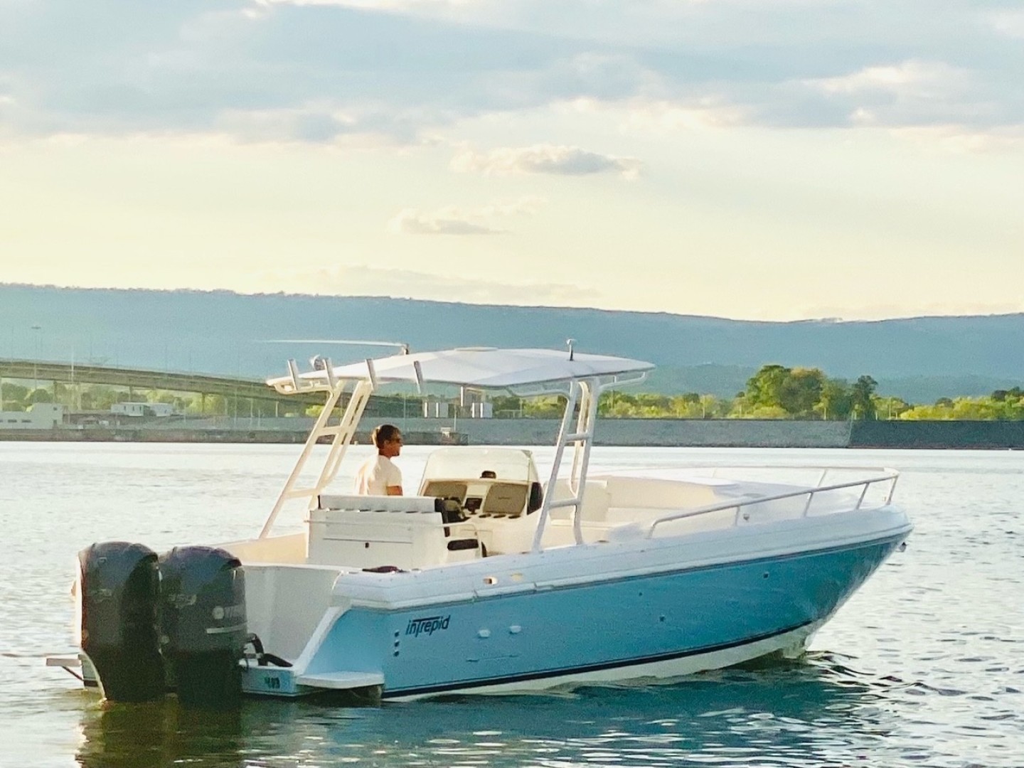 Intrepid 37 - Maximum Relief - Exterior Profile