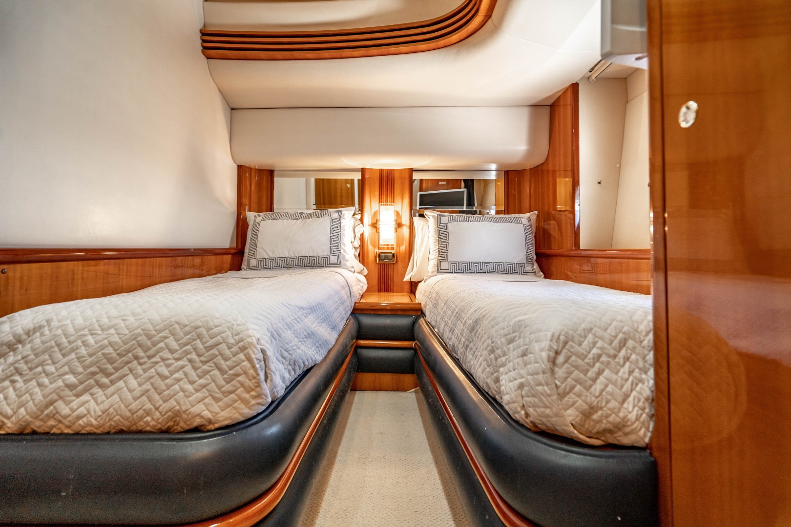 Azimut 68 - Forever - Stateroom