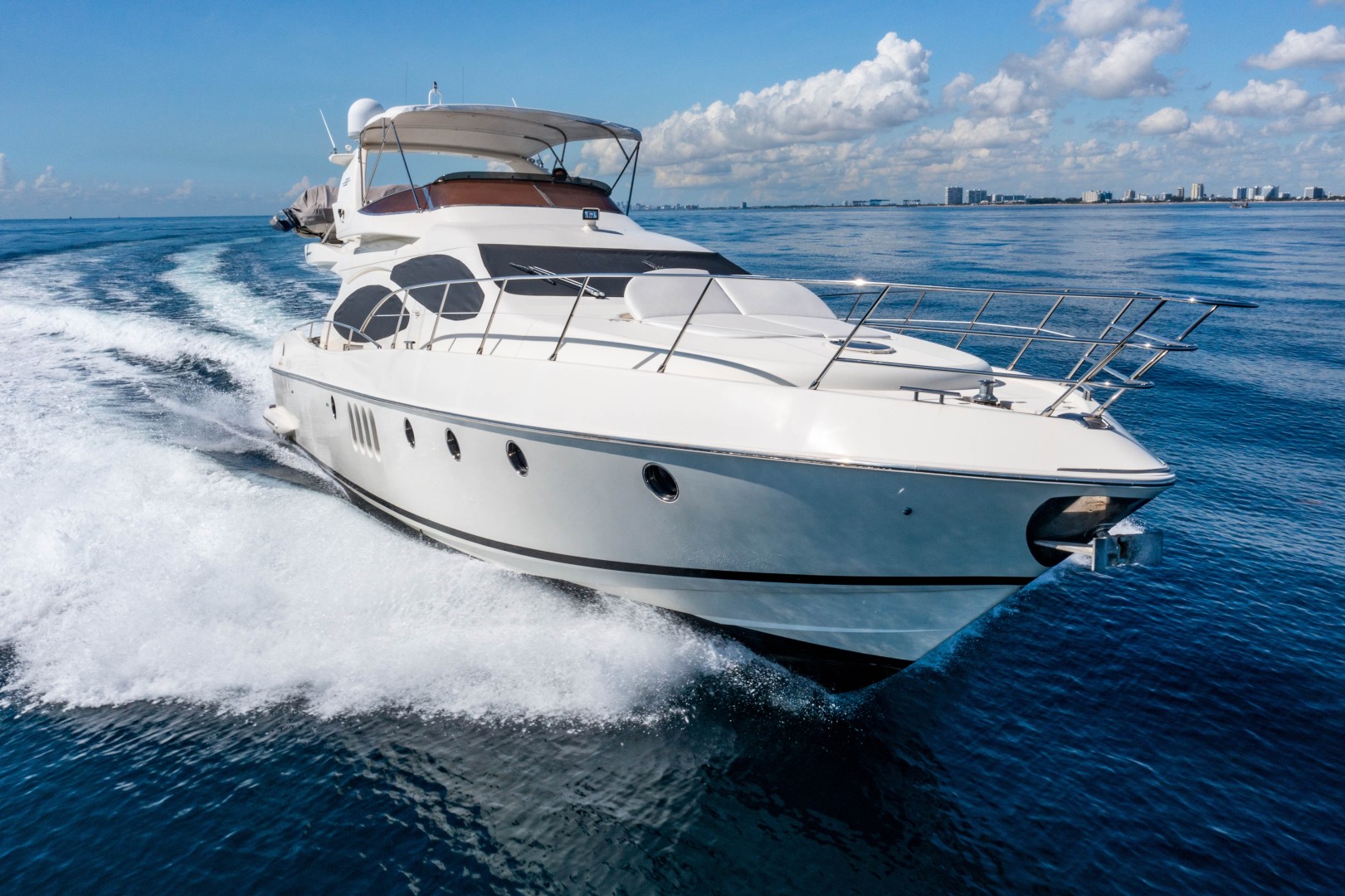 Azimut 68 - Forever - Running Profile