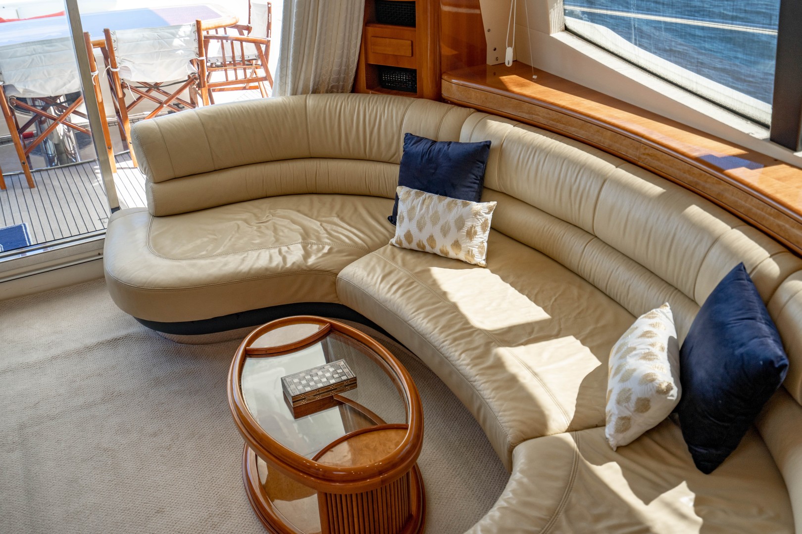 Azimut 68 - Forever - Salon