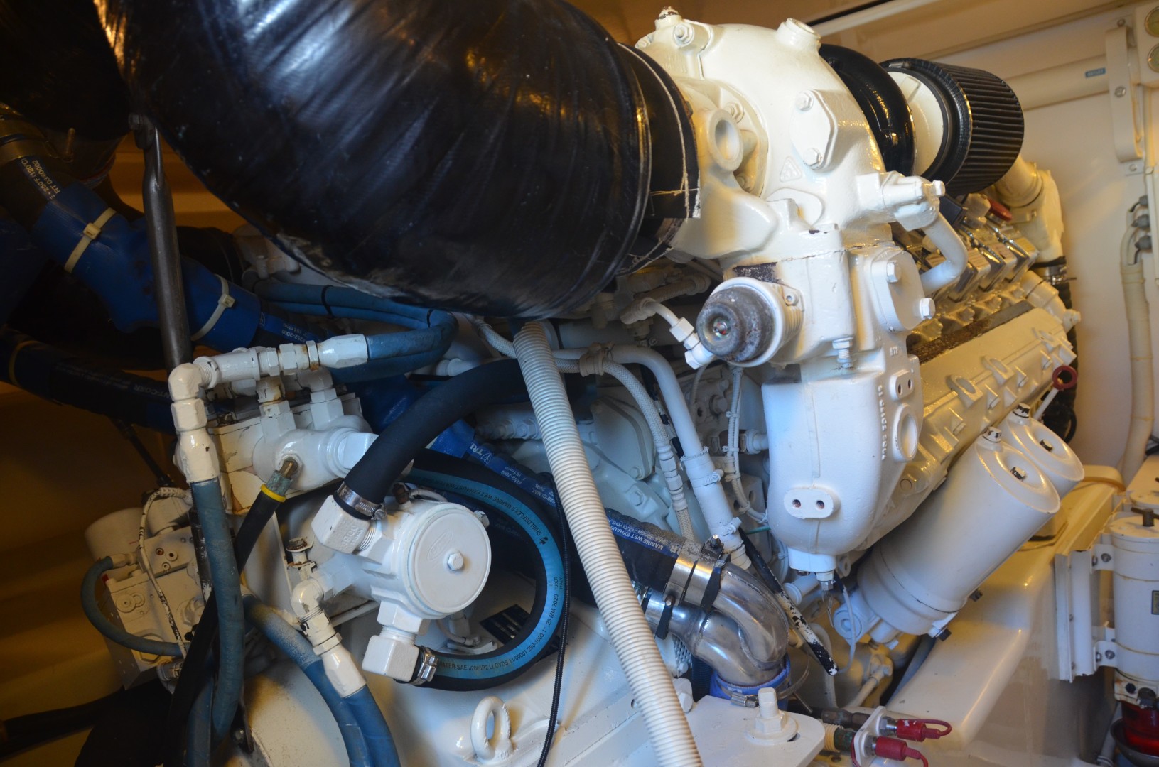 Bertram 51 Reel Friends-engine room