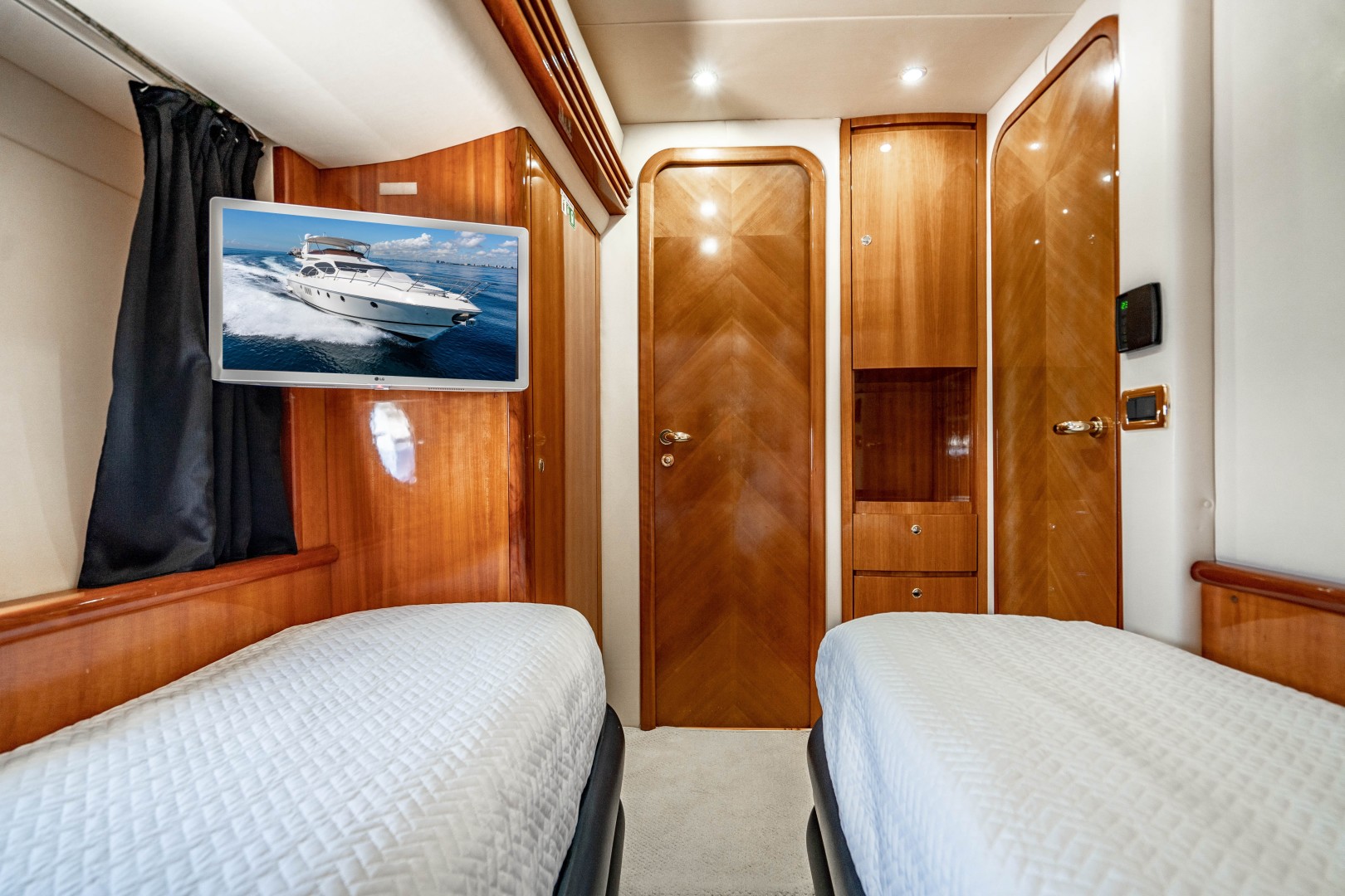 Azimut 68 - Forever - Guest Stateroom
