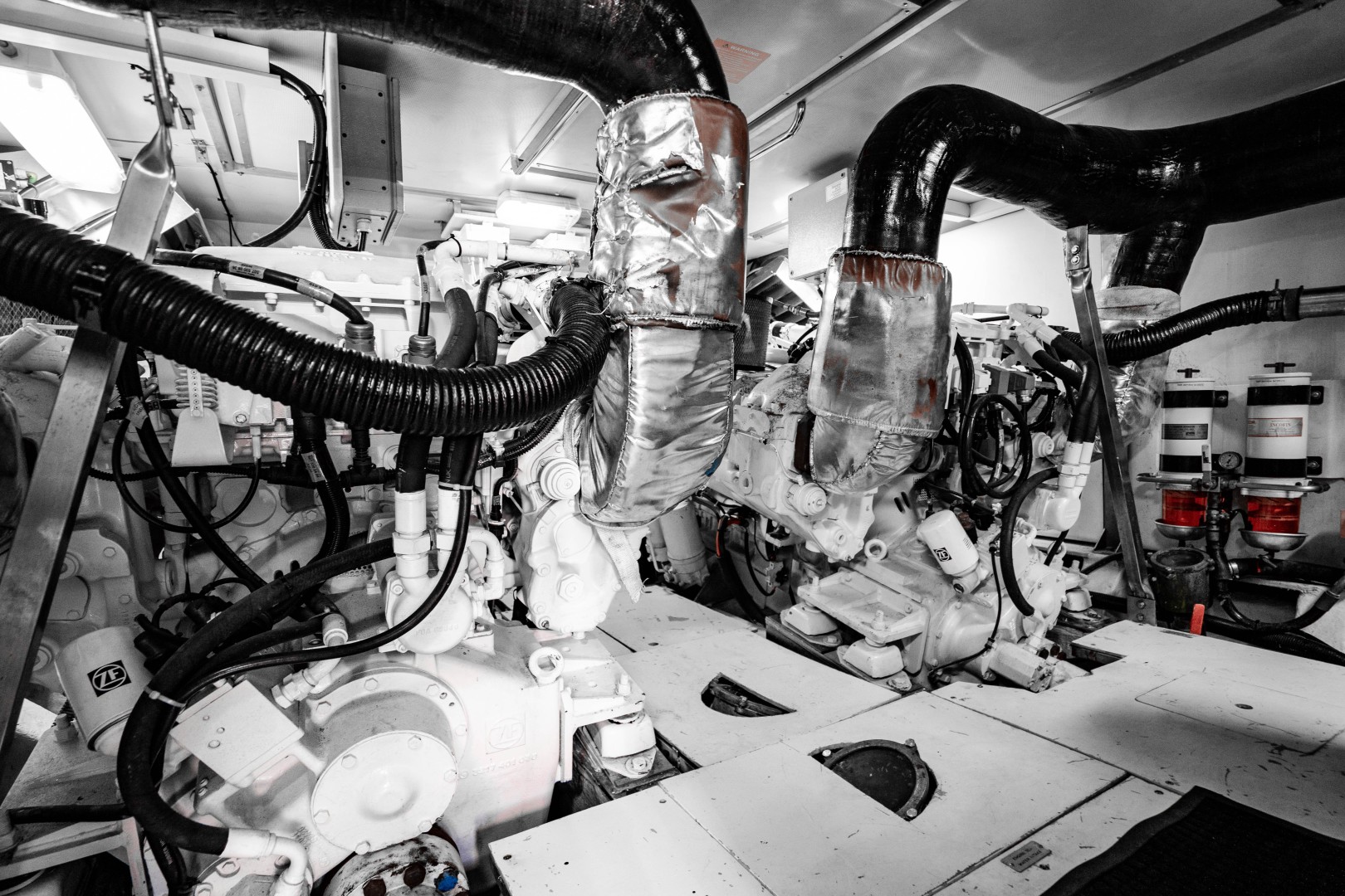 Azimut 68 - Forever - Engine Room