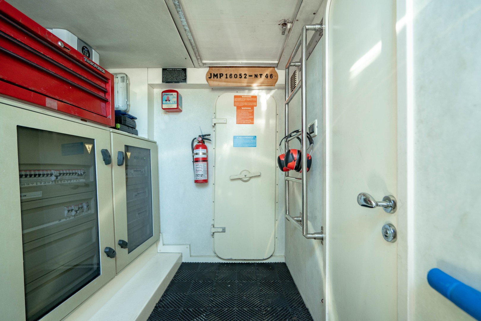 Azimut 68 - Forever - Engine Room