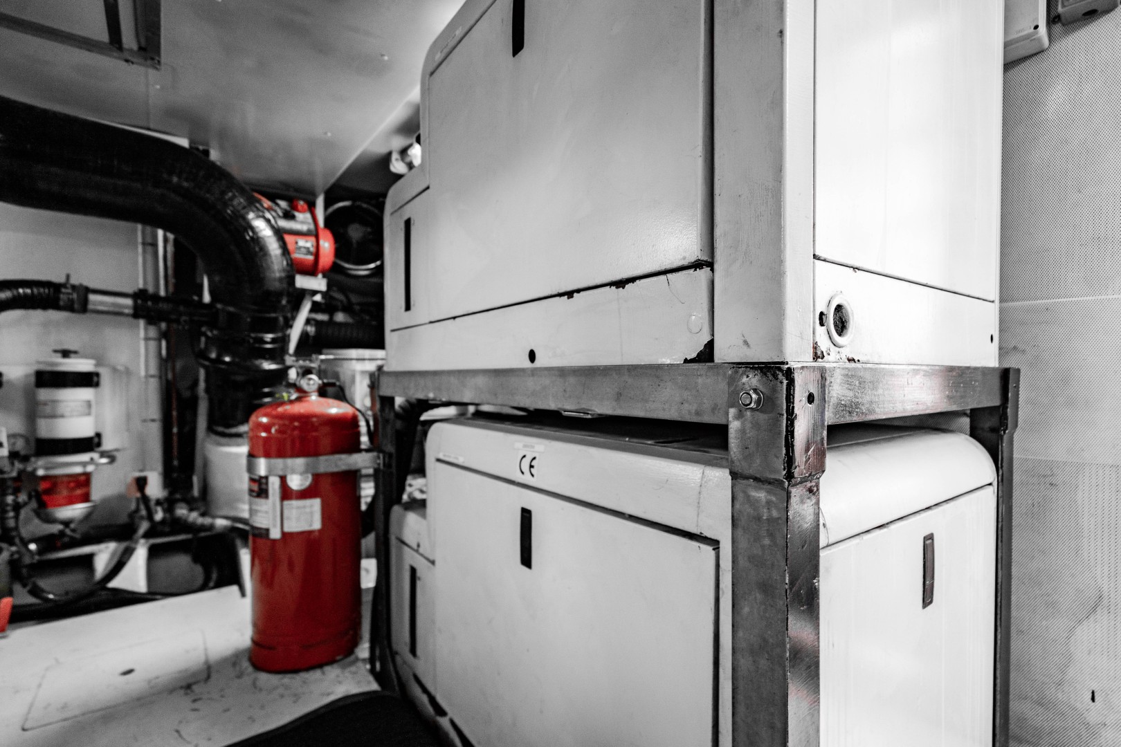 Azimut 68 - Forever - Engine Room