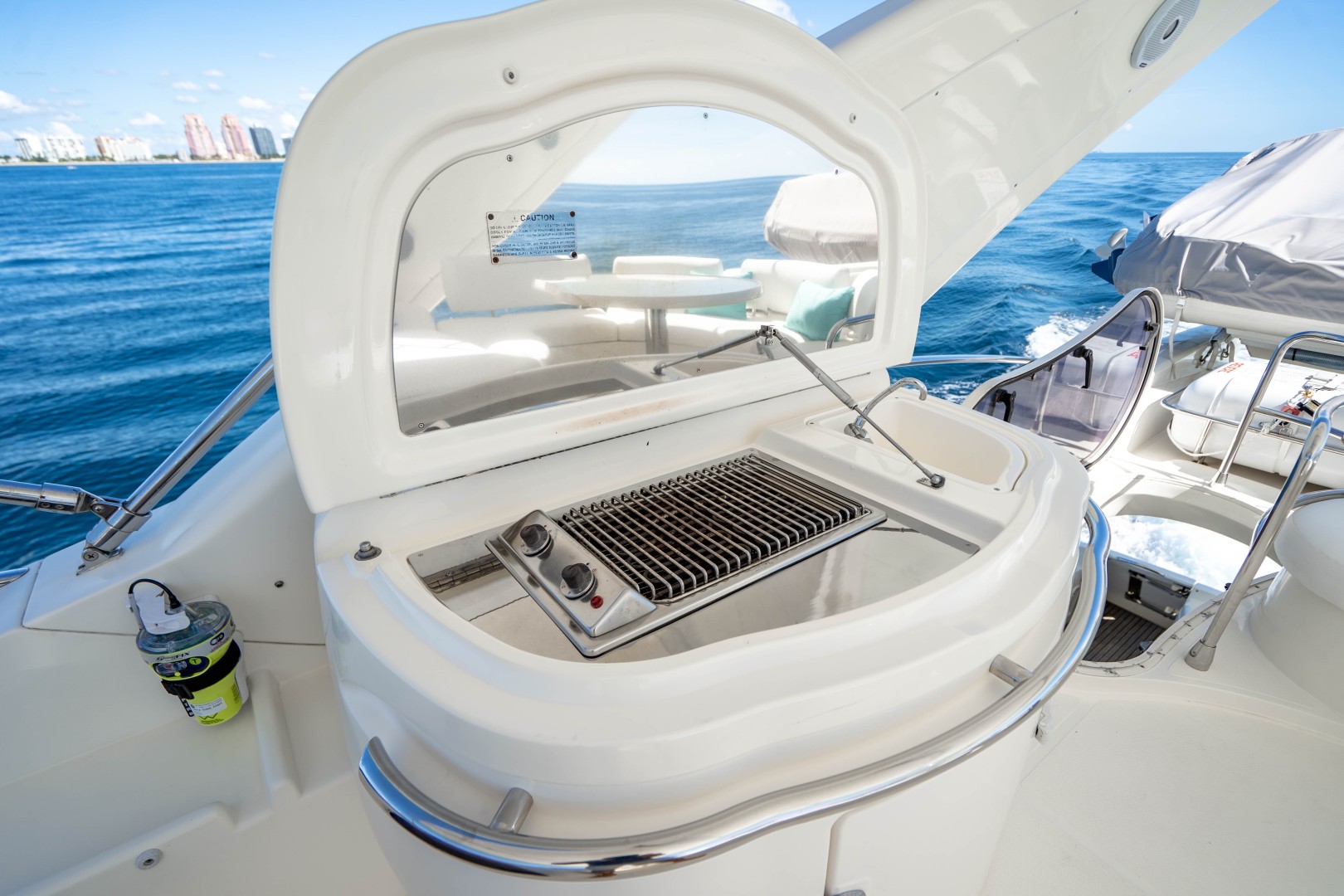 Azimut 68 - Forever - Bridge Grill
