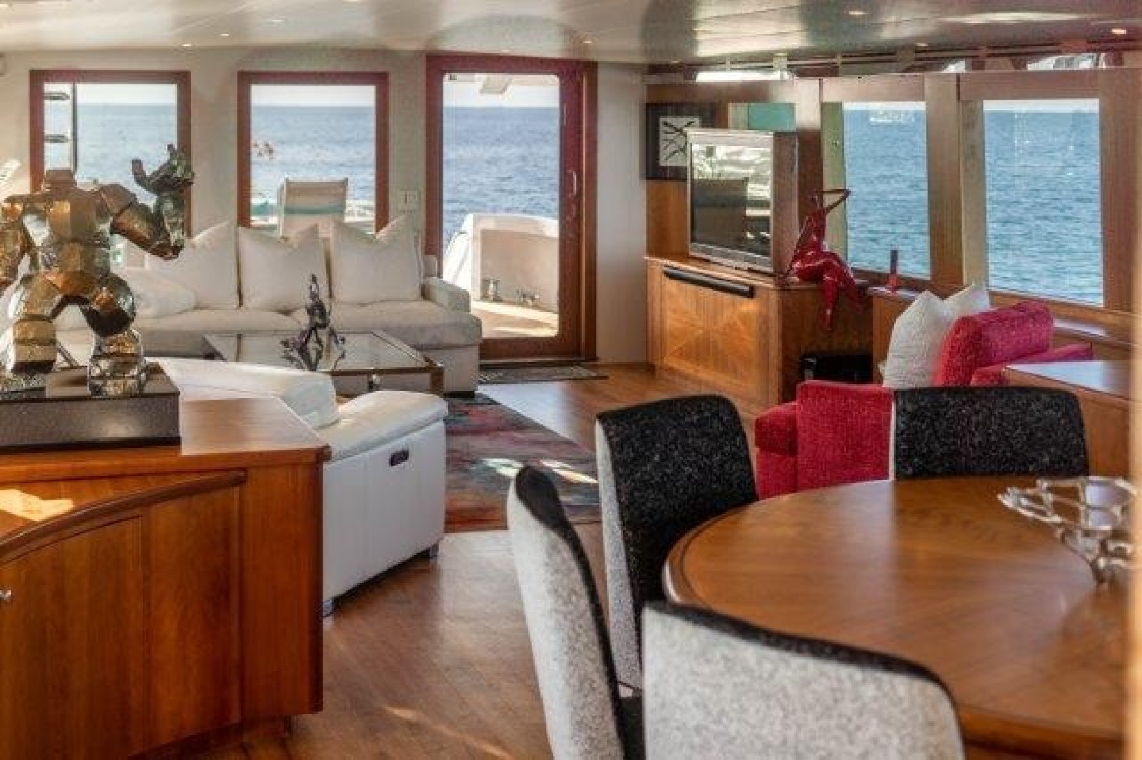 Hatteras 100 - Salon