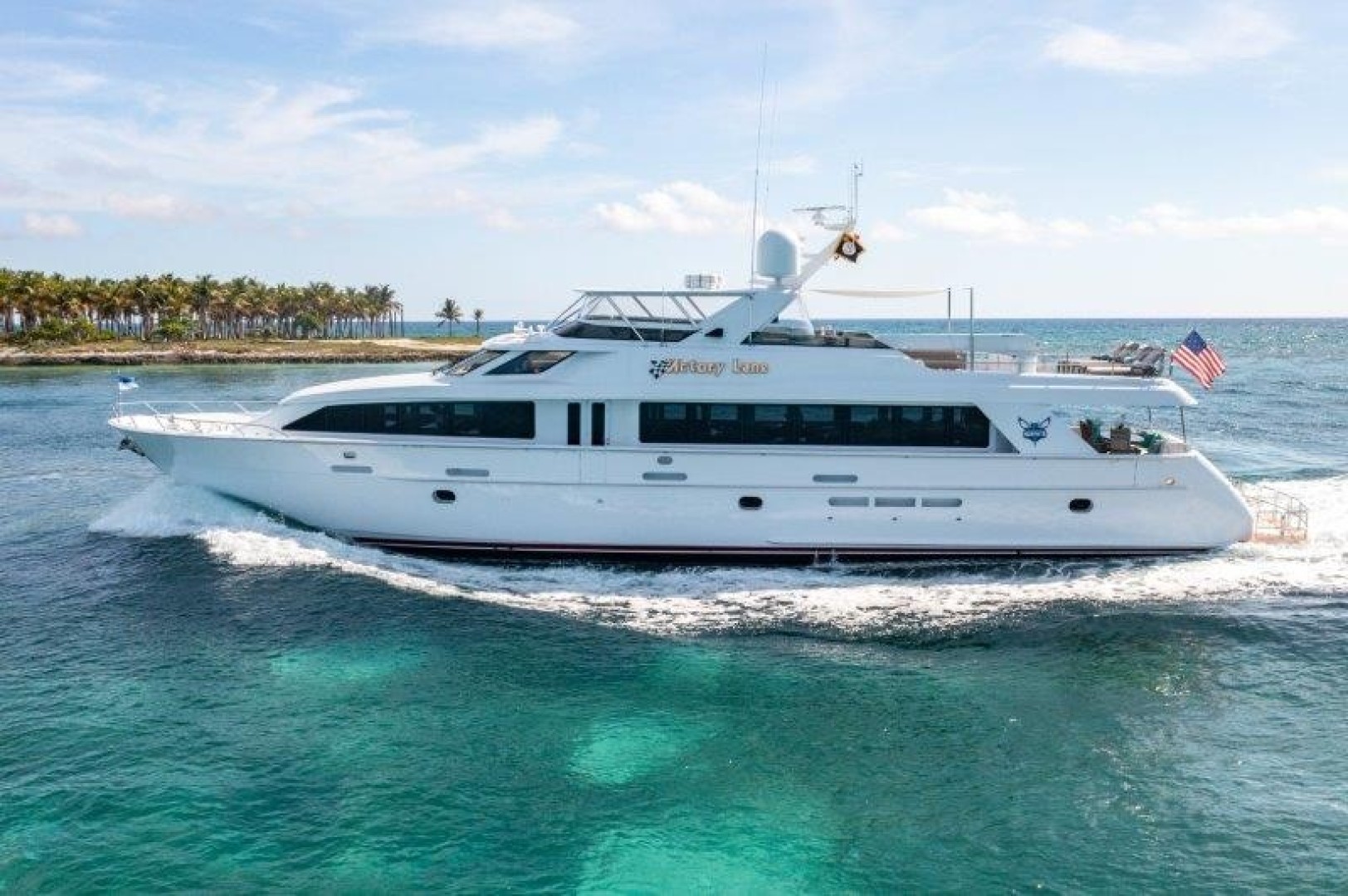 Hatteras 100 - Profile