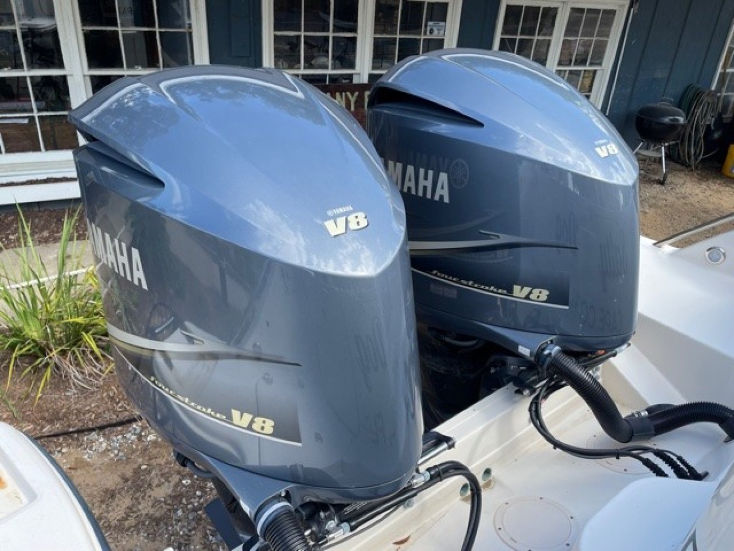 Grady White 32 - Ardea - Engines