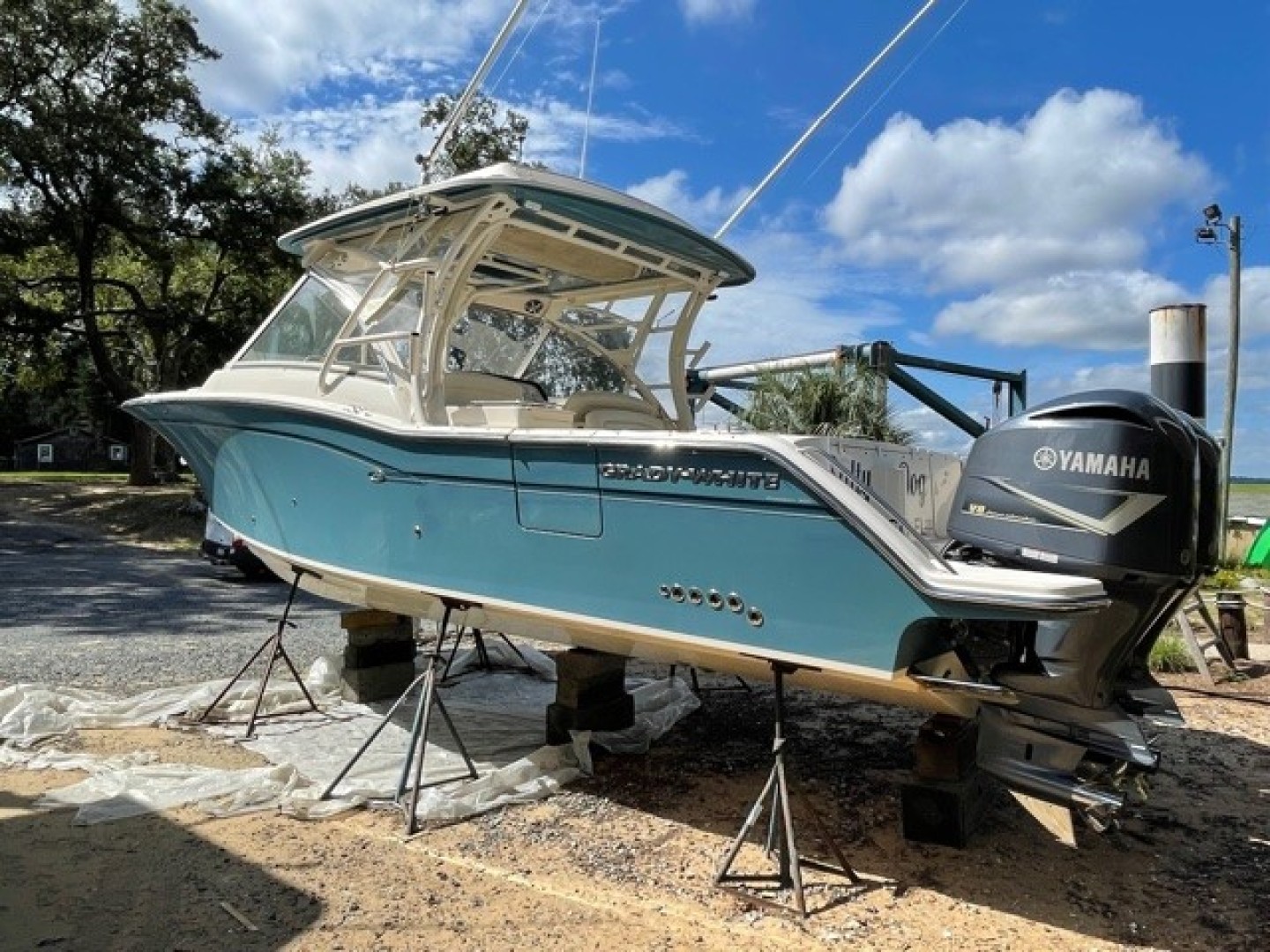 Grady White 32 - Ardea - Stern profile