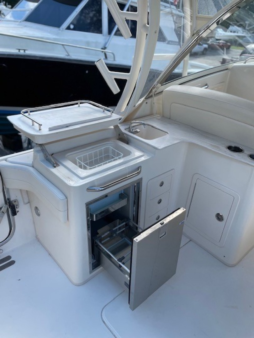 Grady White 32 - Ardea - Deck