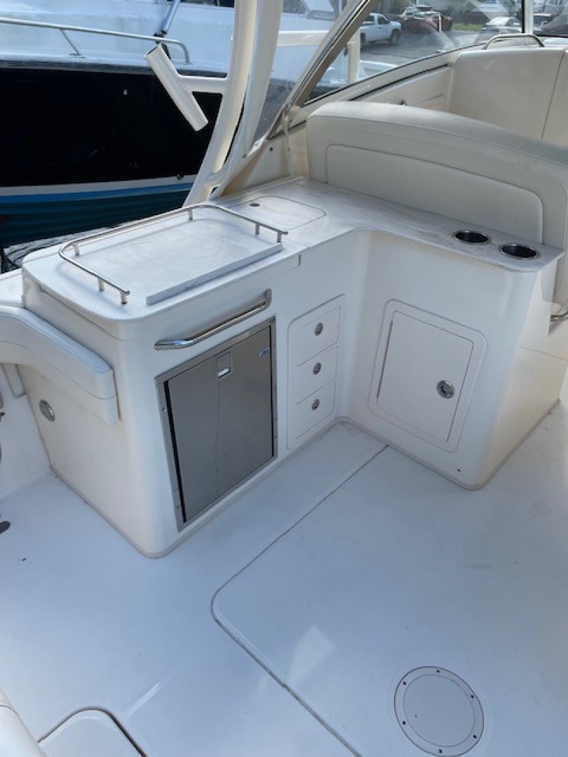 Grady White 32 - Ardea - Deck