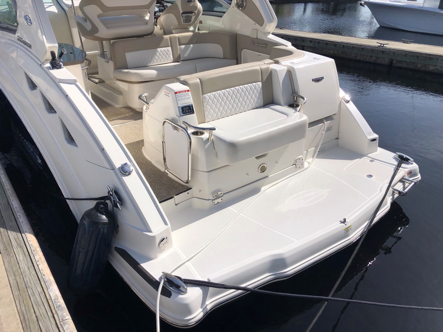 Chaparral 31- C-Scape - Stern