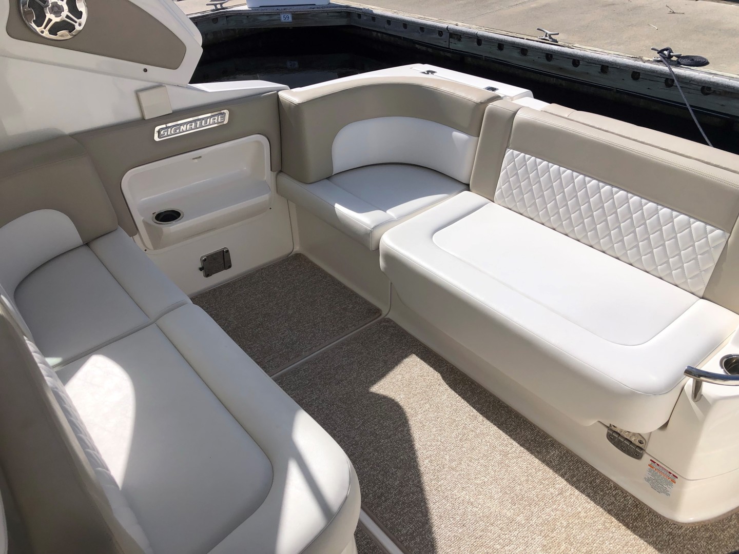 Chaparral 31- C-Scape - Cockpit Seating