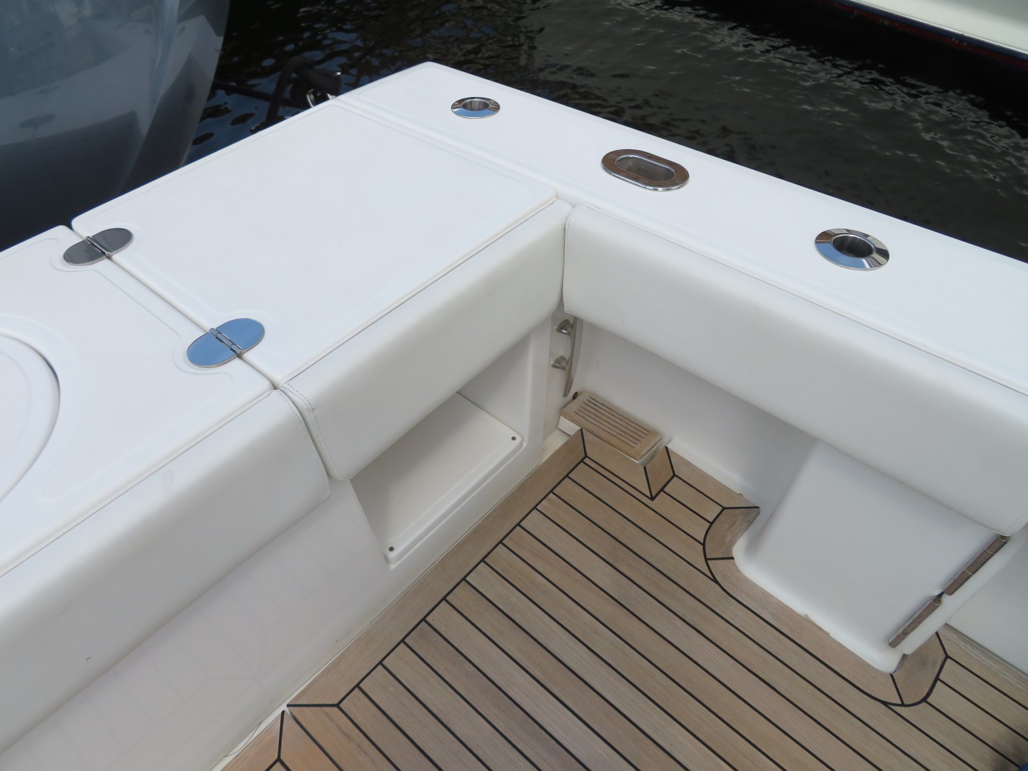 Venture 39 Boogie Man - walkthrough transom